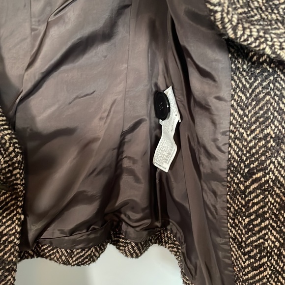 Zara Herringbone wool Jacket with faux snake skin belt and styled lapels. Small - Picture 6 of 9